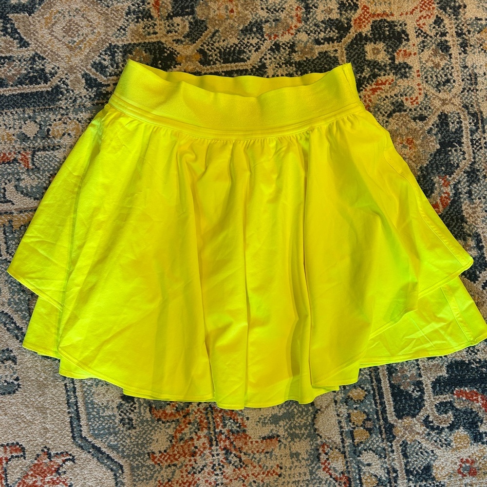 Lululemon skort. Like new. Size 6.